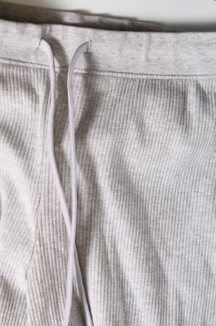 Γυναικείο αθλητικό παντελόνι, Μέγεθος M, Χρώμα Γκρί, Τιμή 9,30 €