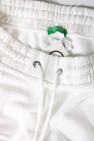 Damskie spodnie sportowe United Colors Of Benetton, Rozmiar XL, Kolor Biały, Cena 62,07 zł