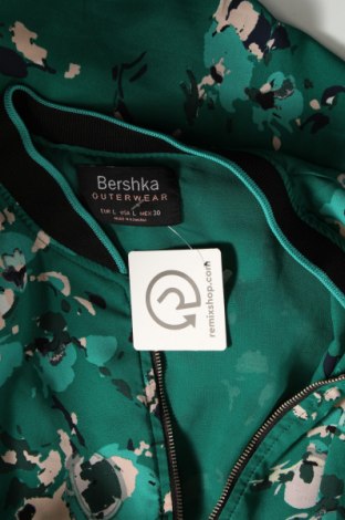 Γυναικείο μπουφάν Bershka, Μέγεθος L, Χρώμα Πολύχρωμο, Τιμή 11,88 €