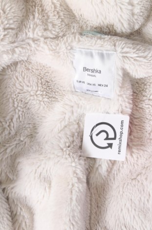 Dámská bunda  Bershka, Velikost XS, Barva Zelená, Cena  574,00 Kč