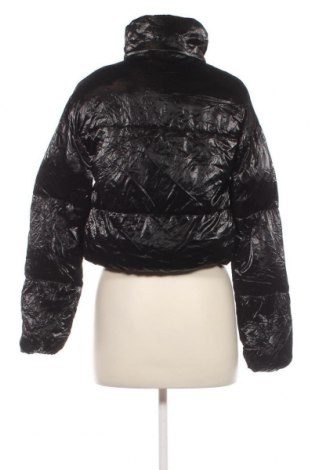 Γυναικείο μπουφάν Pull&Bear, Μέγεθος XS, Χρώμα Μαύρο, Τιμή 22,25 €