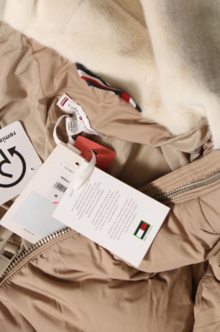 Γυναικείο μπουφάν Tommy Hilfiger, Μέγεθος M, Χρώμα  Μπέζ, Τιμή 142,70 €