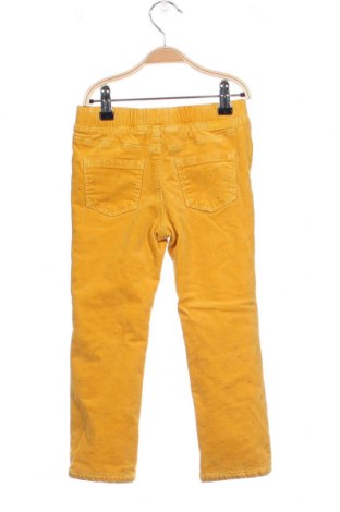 Pantaloni de catifea reiată, pentru copii Okaidi, Mărime 5-6y/ 116-122 cm, Culoare Galben, Preț 32,14 Lei