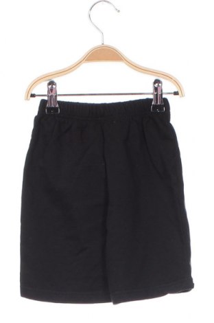 Παιδικό κοντό παντελόνι, Μέγεθος 5-6y/ 116-122 εκ., Χρώμα Μαύρο, Τιμή 3,99 €