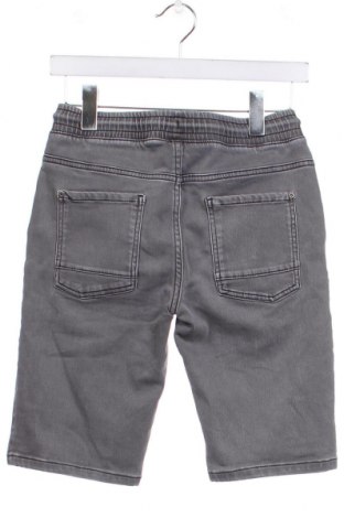 Детски къс панталон C&A, Размер 10-11y/ 146-152 см, Цвят Сив, Цена 14,00 лв.