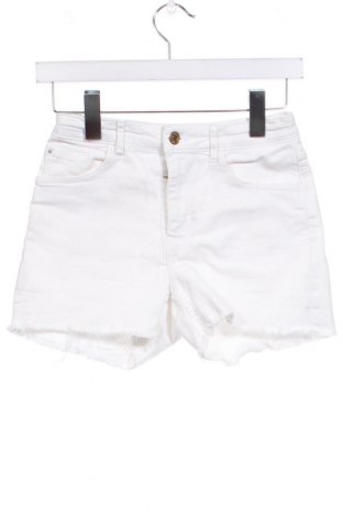 Детски къс панталон H&M, Размер 10-11y/ 146-152 см, Цвят Бял, Цена 8,40 лв.
