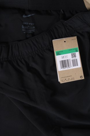 Kinder Shorts Nike, Größe 14-15y/ 168-170 cm, Farbe Schwarz, Preis 40,72 €