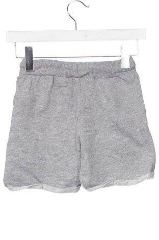 Kinder Shorts Sinsay, Größe 8-9y/ 134-140 cm, Farbe Grau, Preis 4,08 €