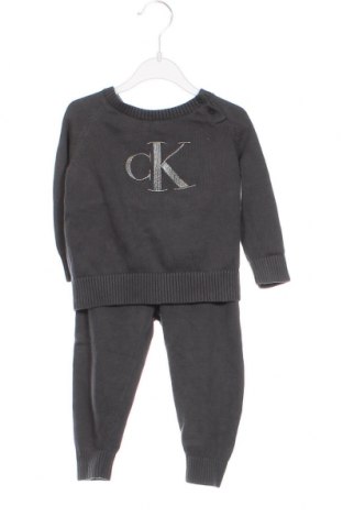 Kinder - Set Calvin Klein Jeans, Größe 9-12m/ 74-80 cm, Farbe Grau, Preis 51,03 €