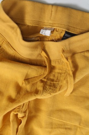 Kinderhose H&M, Größe 6-7y/ 122-128 cm, Farbe Gelb, Preis € 12,00