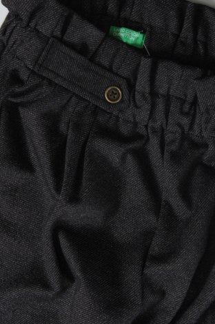 Pantaloni pentru copii United Colors Of Benetton, Mărime 8-9y/ 134-140 cm, Culoare Gri, Preț 63,34 Lei