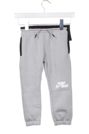 Pantaloni de trening, pentru copii Air Jordan Nike, Mărime 2-3y/ 98-104 cm, Culoare Gri, Preț 70,92 Lei