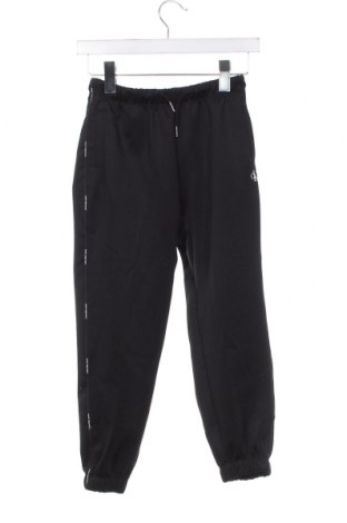 Kinder Sporthose Calvin Klein, Größe 9-10y/ 140-146 cm, Farbe Schwarz, Preis 25,52 €