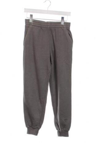 Pantaloni de trening, pentru copii Nike, Mărime 8-9y/ 134-140 cm, Culoare Gri, Preț 93,55 Lei