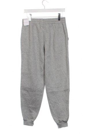 Kinder Sporthose Nike, Größe 12-13y/ 158-164 cm, Farbe Grau, Preis 22,40 €