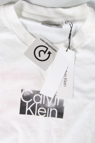 Pánské tričko  Calvin Klein, Velikost M, Barva Bílá, Cena  1 617,00 Kč