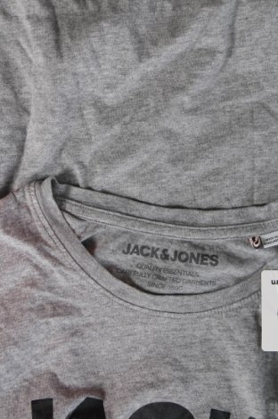 Ανδρικό t-shirt Jack & Jones, Μέγεθος M, Χρώμα Γκρί, Τιμή 11,13 €