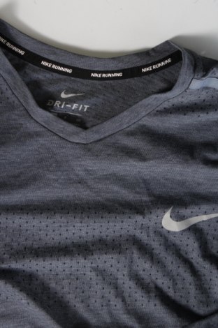 Ανδρικό t-shirt Nike, Μέγεθος S, Χρώμα Γκρί, Τιμή 15,87 €