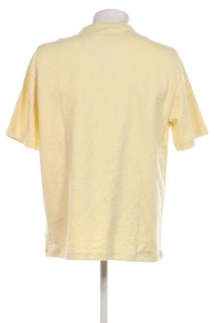 Ανδρικό t-shirt Only & Sons, Μέγεθος L, Χρώμα Κίτρινο, Τιμή 10,82 €