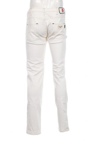 Мъжки дънки Armani Jeans, Размер M, Цвят Бял, Цена 81,74 лв.