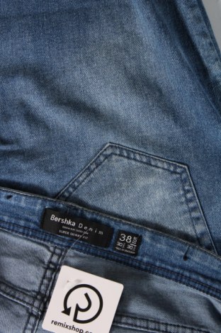 Pánské džíny  Bershka, Velikost M, Barva Modrá, Cena  185,00 Kč