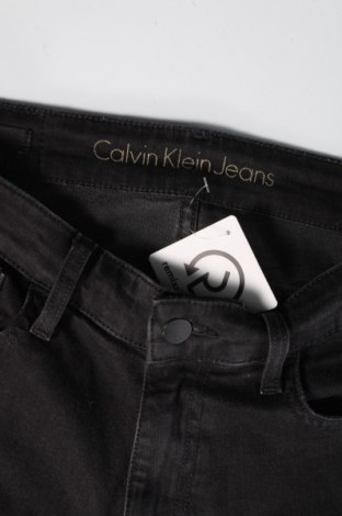 Blugi de bărbați Calvin Klein Jeans, Mărime M, Culoare Negru, Preț 148,36 Lei