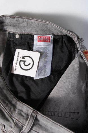 Herren Jeans Diesel, Größe L, Farbe Grau, Preis 84,43 €