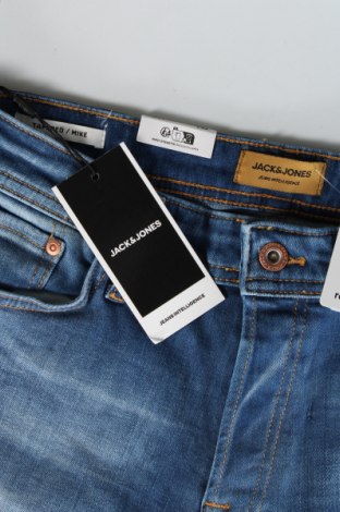 Męskie jeansy Jack & Jones, Rozmiar M, Kolor Niebieski, Cena 107,29 zł