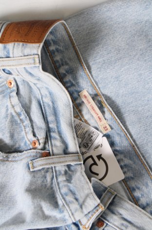 Мъжки дънки Levi's, Размер L, Цвят Син, Цена 120,40 лв.