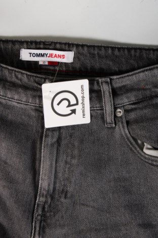 Męskie jeansy Tommy Jeans, Rozmiar L, Kolor Szary, Cena 320,92 zł