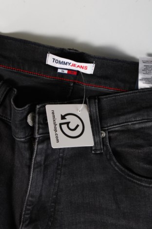 Мъжки дънки Tommy Jeans, Размер L, Цвят Сив, Цена 120,40 лв.