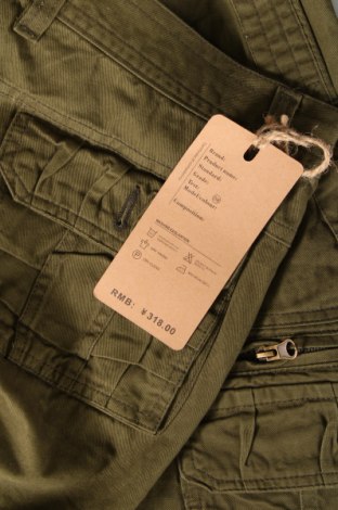 Herren Shorts, Größe M, Farbe Grün, Preis 20,62 €