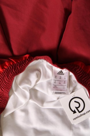 Мъжки къс панталон Adidas, Размер XL, Цвят Червен, Цена 31,52 лв.