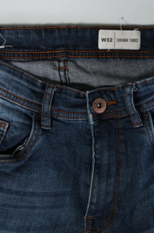 Pantaloni scurți de bărbați Denim 1982, Mărime M, Culoare Albastru, Preț 64,00 Lei