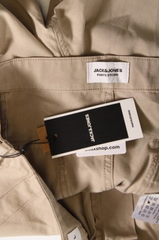 Pantaloni scurți de bărbați Jack & Jones, Mărime L, Culoare Bej, Preț 140,26 Lei