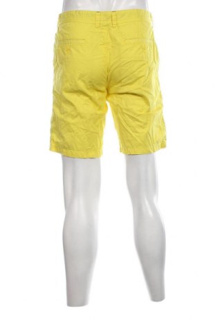 Ανδρικό κοντό παντελόνι McNeal, Μέγεθος M, Χρώμα Κίτρινο, Τιμή 15,03 €