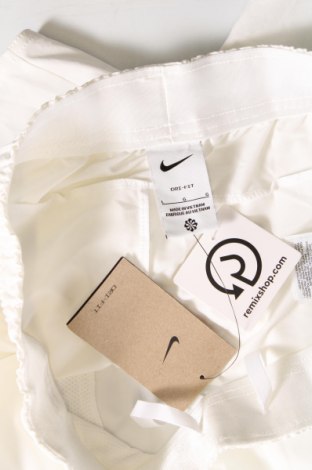 Мъжки къс панталон Nike, Размер L, Цвят Бял, Цена 77,00 лв.
