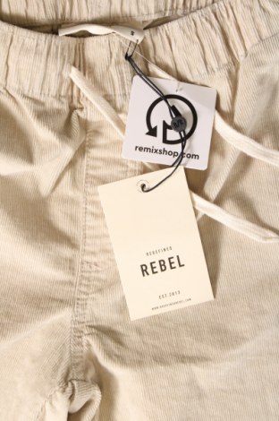 Pantaloni scurți de bărbați Redefined Rebel, Mărime S, Culoare Bej, Preț 61,19 Lei
