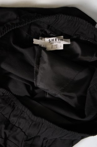Pánske kraťasy  SHEIN, Veľkosť XL, Farba Čierna, Cena  20,62 €
