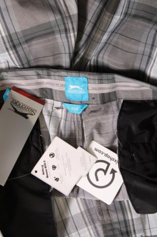Pantaloni scurți de bărbați Slazenger, Mărime XXL, Culoare Multicolor, Preț 66,36 Lei