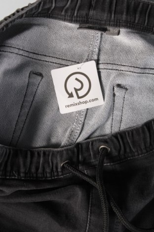 Ανδρικό κοντό παντελόνι Watson's, Μέγεθος L, Χρώμα Γκρί, Τιμή 16,70 €