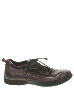 Мъжки обувки Clarks, Размер 41, Цвят Кафяв, Цена 89,00 лв.