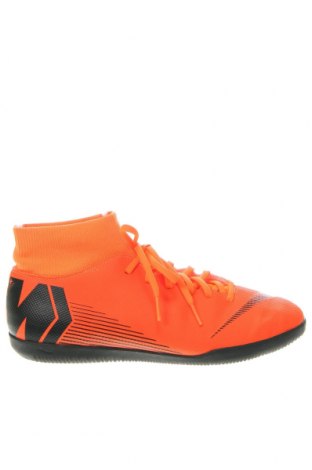 Férfi cipők
 Nike, Méret 43, Szín Narancssárga
, Ár 22 579 Ft