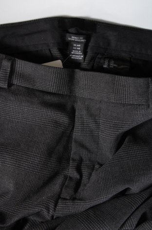 Мъжки панталон H&M, Размер L, Цвят Сив, Цена 8,70 лв.