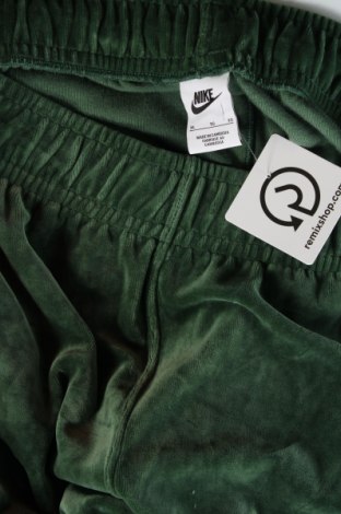Męskie spodnie Nike, Rozmiar XL, Kolor Zielony, Cena 165,26 zł
