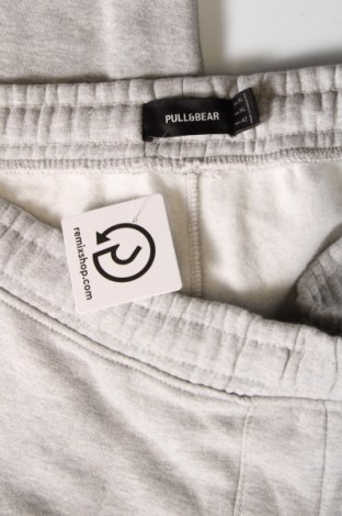 Pantaloni de bărbați Pull&Bear, Mărime XL, Culoare Gri, Preț 113,49 Lei