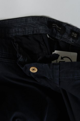 Мъжки панталон Pull&Bear, Размер L, Цвят Син, Цена 16,53 лв.