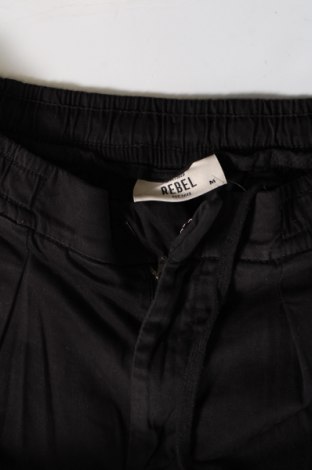 Pantaloni de bărbați Rebel, Mărime M, Culoare Negru, Preț 99,87 Lei