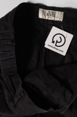 Pantaloni de bărbați Rebel, Mărime L, Culoare Negru, Preț 116,52 Lei