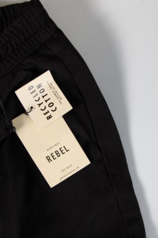 Pantaloni de bărbați Redefined Rebel, Mărime M, Culoare Negru, Preț 107,07 Lei